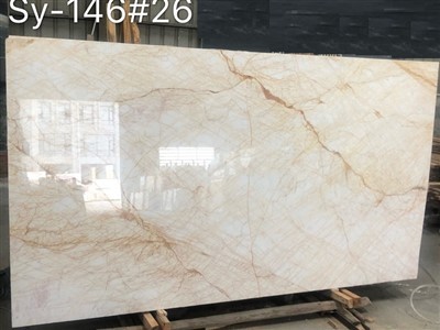 Sol en marbre araignée dorée