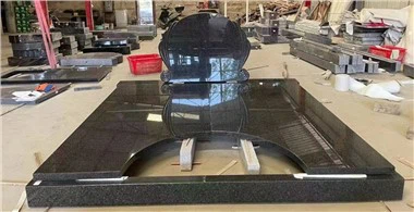 Pierres tombales granit noir