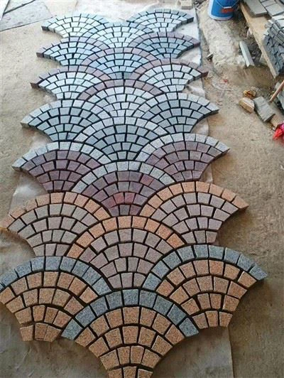 Pavés pavés sur les feuilles de maillage